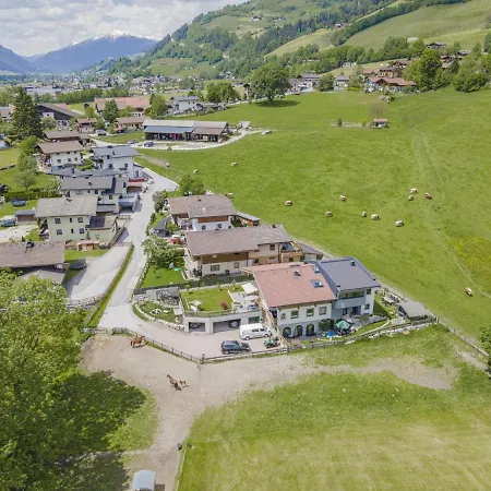 Gebirgsjagd アパート Stuhlfelden